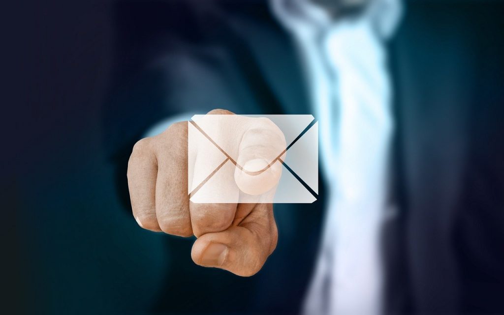 Courrier postal